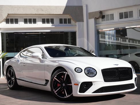 Used 2020 Bentley Continental GT image 1