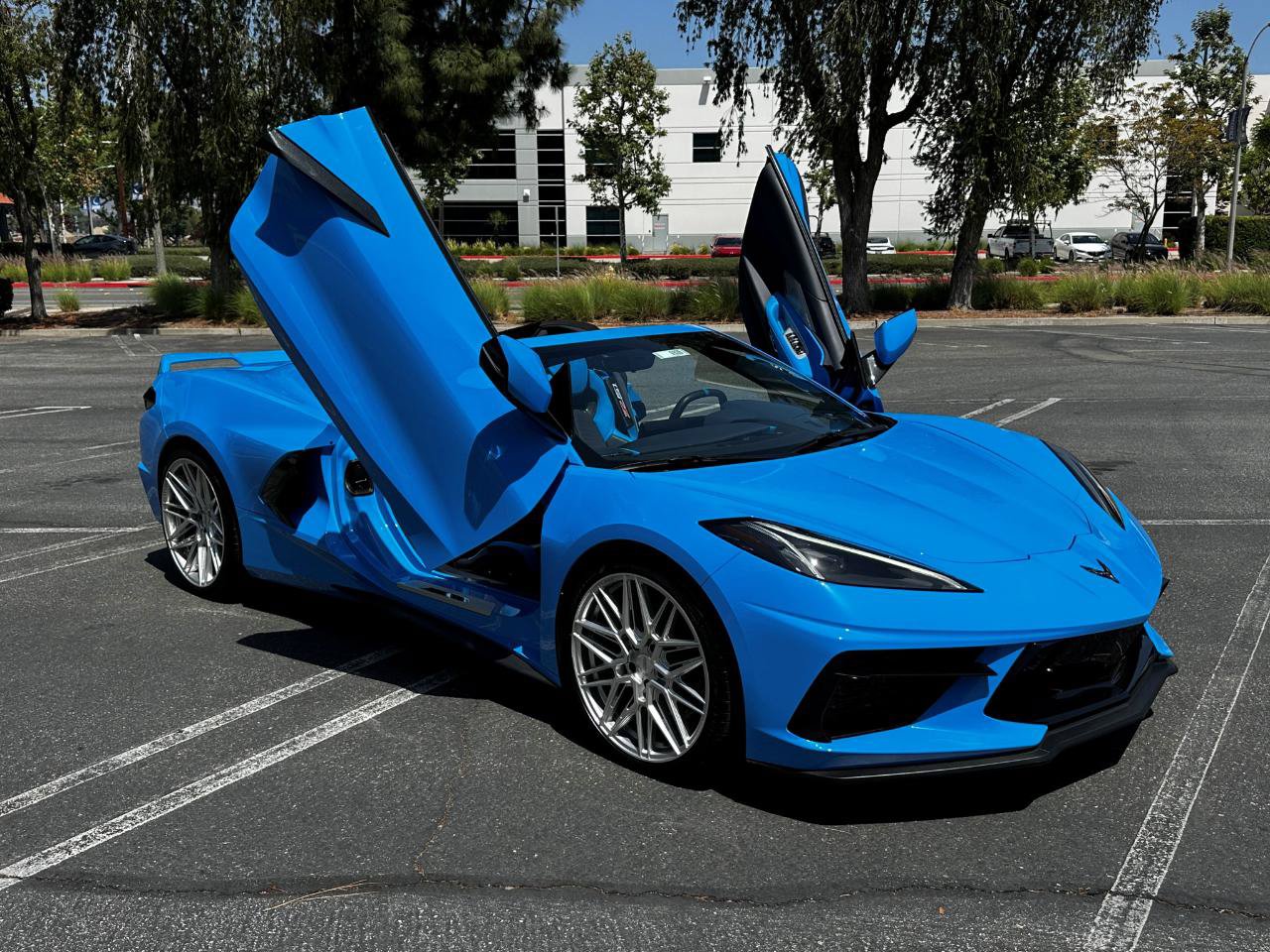 Used 2022 Chevrolet Corvette Stingray Premium Conv w/ Z51 Performance Package RWD image 1