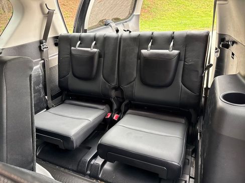 Used 2018 Lexus GX 460 Premium w/ Premium Package image 24