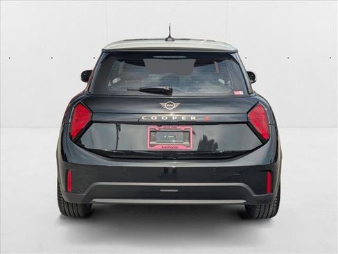 Certified 2025 MINI Cooper S image 7