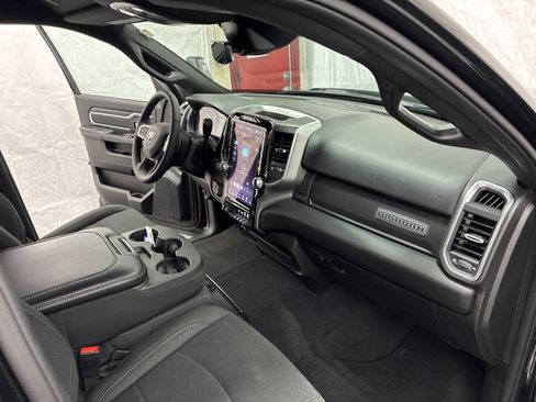 Used 2025 RAM 2500 Big Horn AWD/4WD image 18