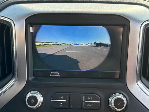Used 2022 GMC Sierra 3500 SLE w/ SLE Convenience Package AWD/4WD image 28