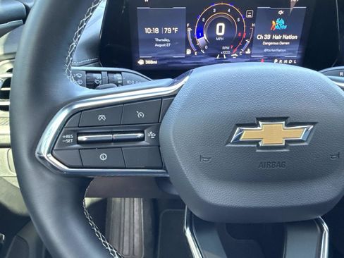 Used 2026 Chevrolet Traverse LT w/ Driver Confidence Package FWD image 16