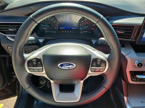 Used 2023 Ford Explorer XLT w/ Equipment Group 202A image 24