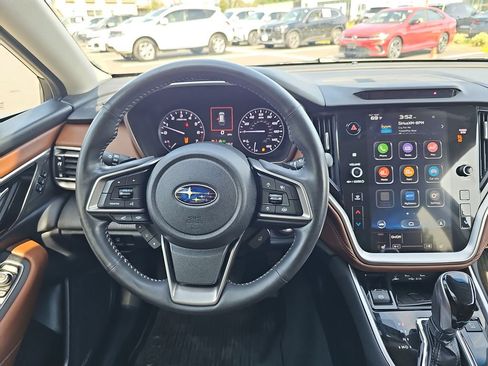 Used 2020 Subaru Outback Touring AWD/4WD image 13