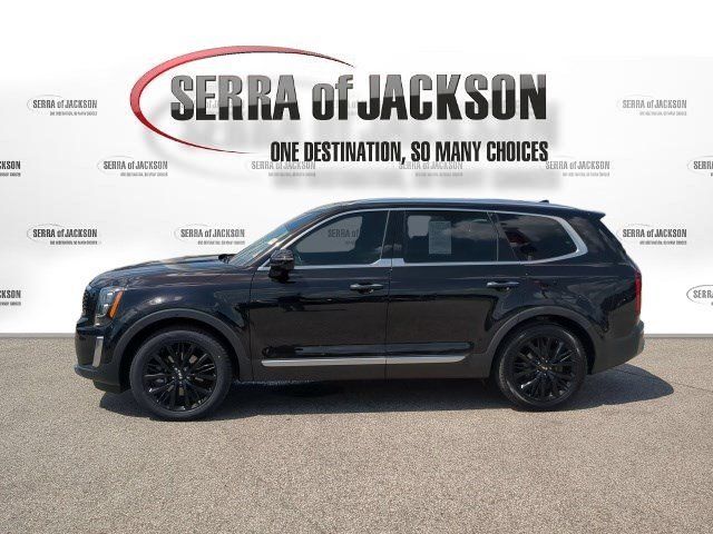 Used 2021 Kia Telluride SX w/ Towing Package FWD image 5