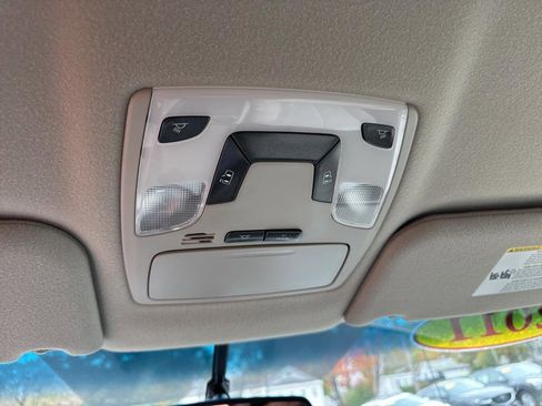 Used 2011 Toyota Sienna LE image 31