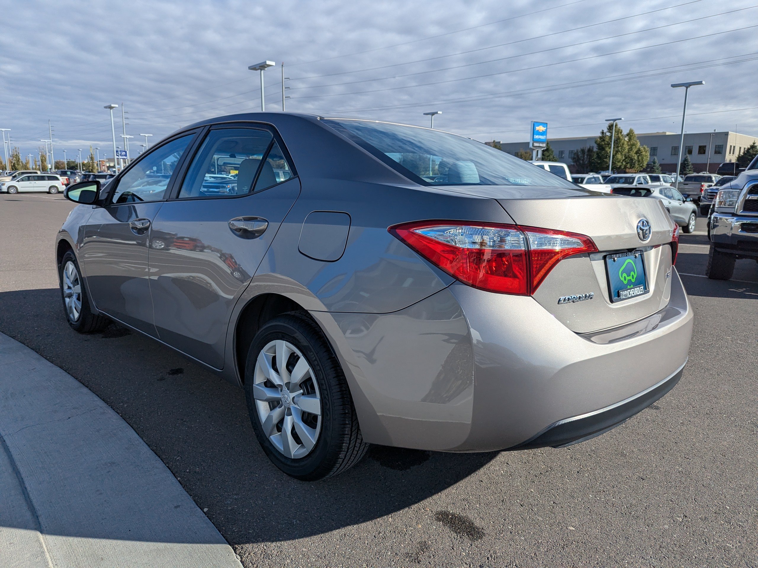 Used 2016 Toyota Corolla LE FWD image 28