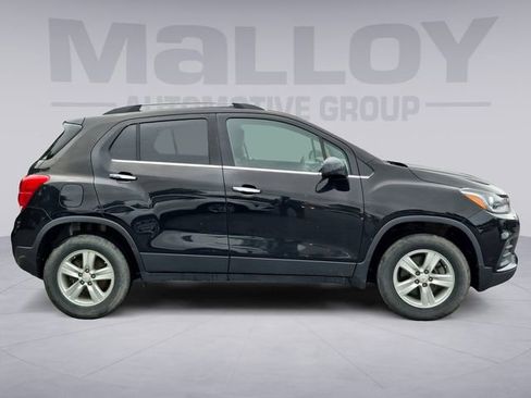 Used 2020 Chevrolet Trax LT w/ LT Convenience Package AWD/4WD image 6