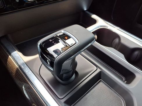 Used 2024 Chevrolet Silverado 1500 RST w/ Convenience Package II AWD/4WD image 18