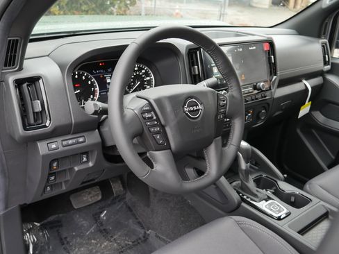 New 2026 Nissan Frontier SV AWD/4WD image 4