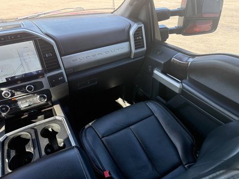 Used 2022 Ford F450 Lariat w/ Lariat Value Package AWD/4WD image 34