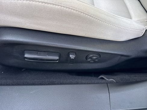 Used 2019 Honda Accord EX image 22