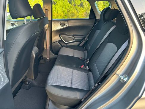 Used 2025 Kia Soul LX image 13