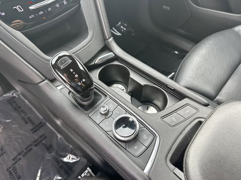 Used 2020 Cadillac XT6 Premium Luxury image 26