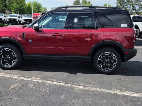 New 2025 Ford Bronco Sport Outer Banks image 3