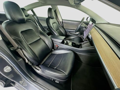 Used 2018 Tesla Model 3 Long Range RWD image 30