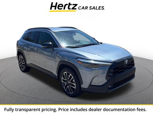 Used 2026 Toyota Corolla Cross XLE FWD image 1