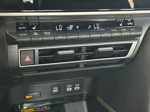 Used 2025 Toyota Camry XSE FWD image 22