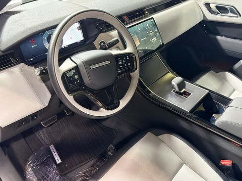 Used 2024 Land Rover Range Rover Velar Dynamic SE image 12