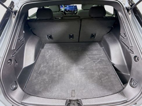 Used 2025 Chevrolet Equinox EV LT image 34