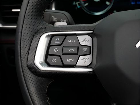 Used 2024 Ford Mustang GT Premium image 18