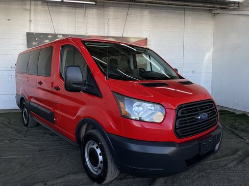 Used 2016 Ford Transit 150 XL image 7