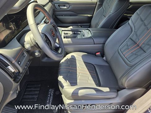 Used 2026 Nissan Armada PRO-4X AWD/4WD image 10