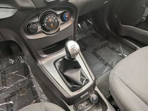 Used 2014 Ford Fiesta S image 12