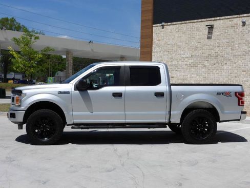Used 2018 Ford F150 FX4 w/ Equipment Group 101A Mid AWD/4WD image 16