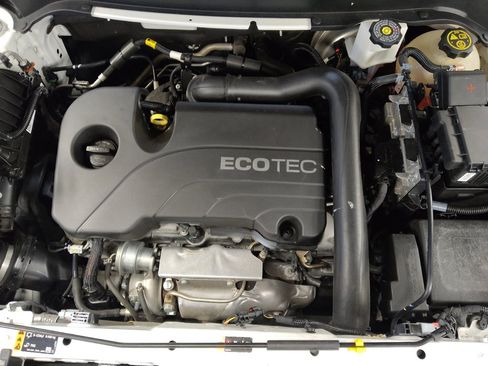 Used 2021 Chevrolet Equinox LT FWD image 30