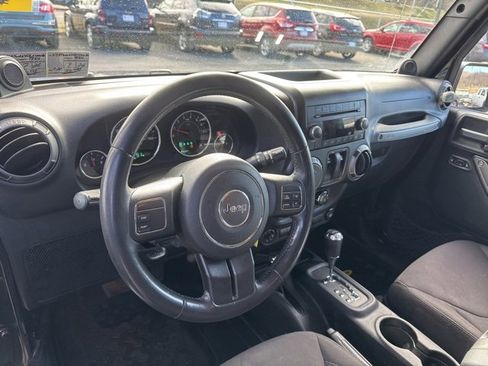 Used 2013 Jeep Wrangler Sport image 12