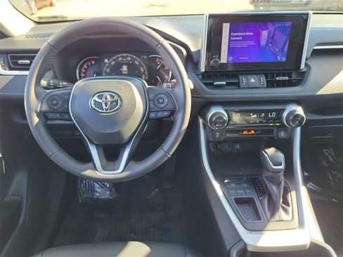 Used 2025 Toyota RAV4 XLE Premium image 4
