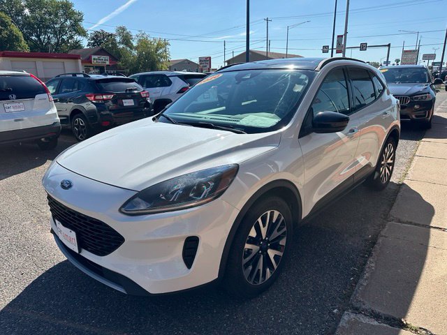 Used 2020 Ford Escape SE Sport AWD/4WD image 3
