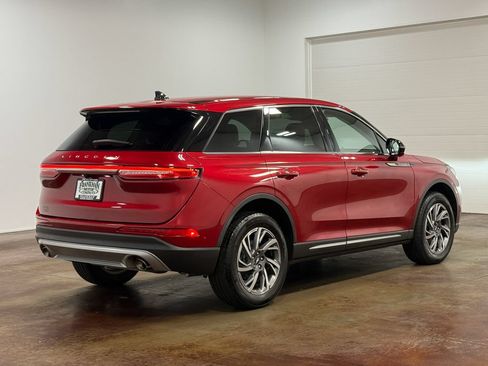 Used 2023 Lincoln Corsair AWD w/ Equipment Group 101A image 24