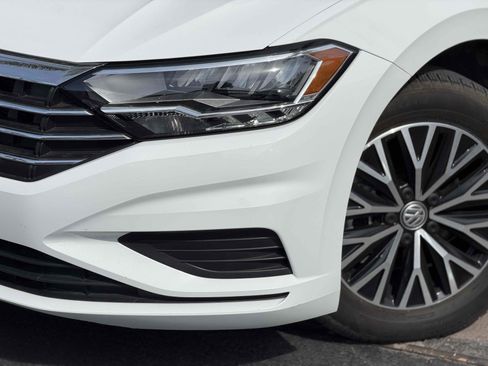 Used 2021 Volkswagen Jetta S image 2