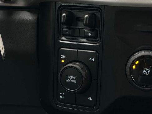 New 2026 Ford F250 XLT w/ FX4 Off-Road Package image 42