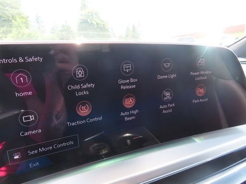Used 2025 Cadillac Lyriq Luxury RWD image 29