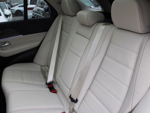Used 2025 Mercedes-Benz GLE 580 4MATIC image 30