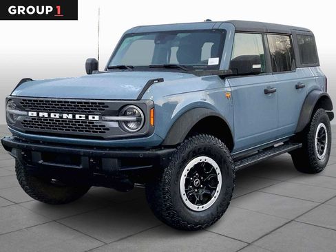 Used 2024 Ford Bronco Badlands image 1