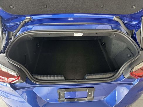 Used 2024 BMW Z4 sDrive30i w/ Driving Assistance Package image 12