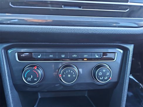 Used 2024 Volkswagen Tiguan S image 21