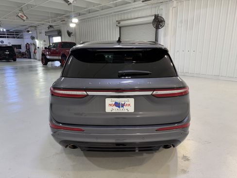 Used 2023 Lincoln Corsair Reserve w/ Equipment Group 201A FWD image 4