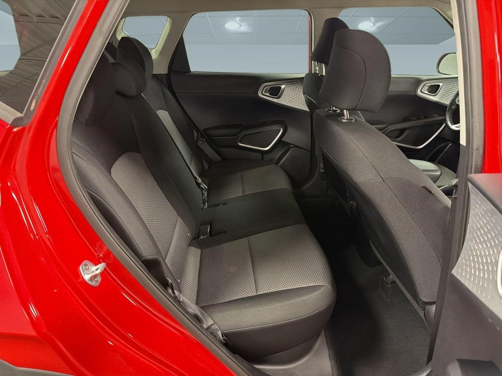 Used 2020 Kia Soul X-Line FWD image 31