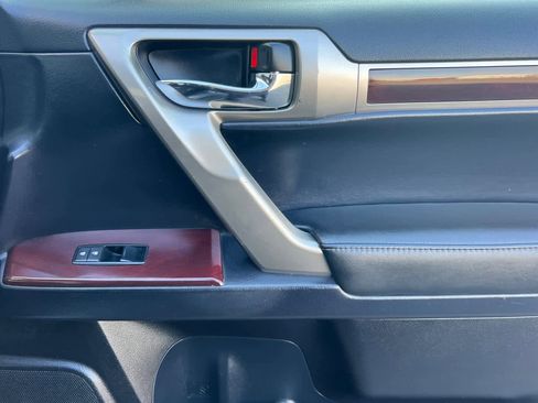 Used 2015 Lexus GX 460 Luxury image 20