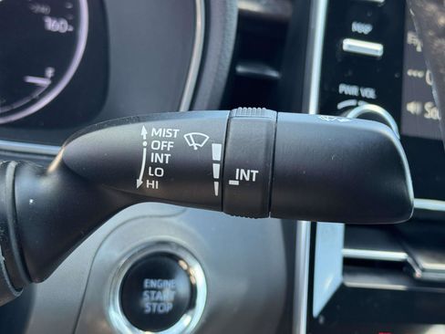 Certified 2022 Toyota Avalon Limited image 21