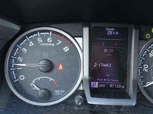 Used 2017 Toyota Tacoma SR5 w/ Tow Package image 9