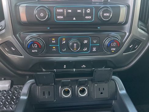 Used 2018 Chevrolet Silverado 1500 LT w/ Texas Edition image 26