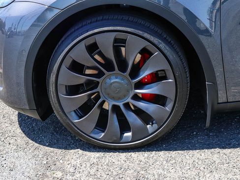 Used 2021 Tesla Model Y Performance AWD/4WD image 14