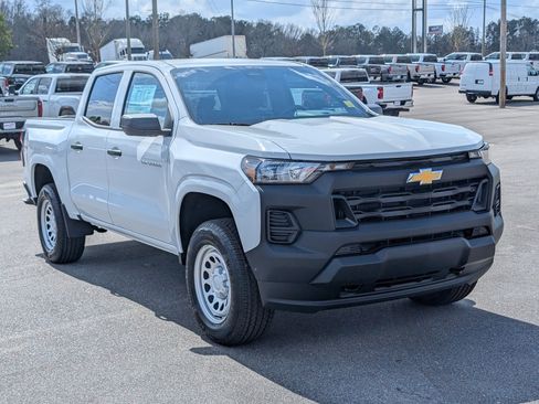New 2026 Chevrolet Colorado W/T image 2